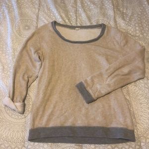 CREAM SCOOP NECK WITH GREY TRIMS